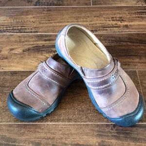 Keen leather slip ons